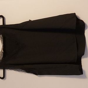 MAKE AN OFFER! H&M - Lace detail tank